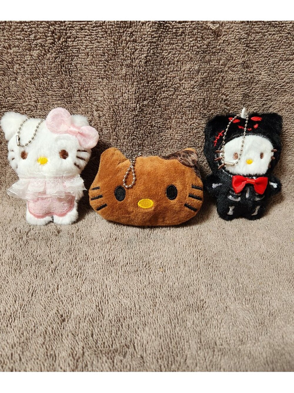 HELLO KITTY - Set of Three (3) Plush Keychains Bag Charms - NEW